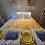 Majesticlara Bed & Breakfast *