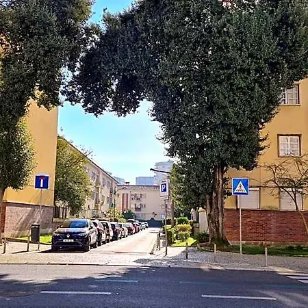 Bed & Breakfast Majesticlara Lisbon